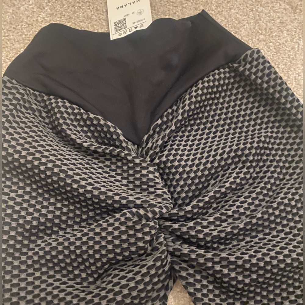 Halara butt lift leggings size xs